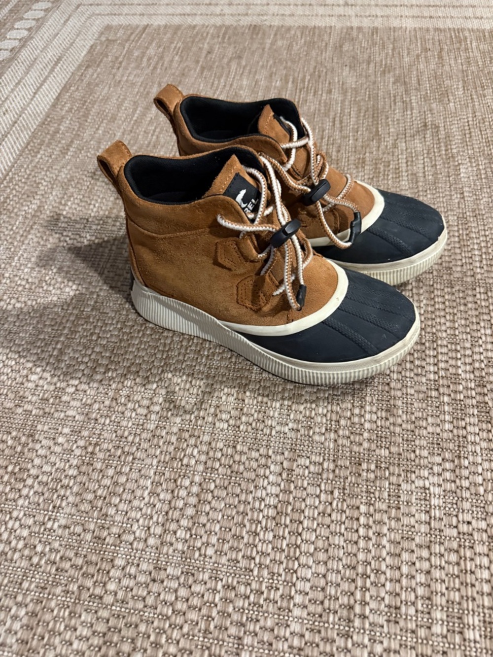 Sorel Taffy & Black Lace-Up Waterproof Ankle Boot - Picture 3 of 5